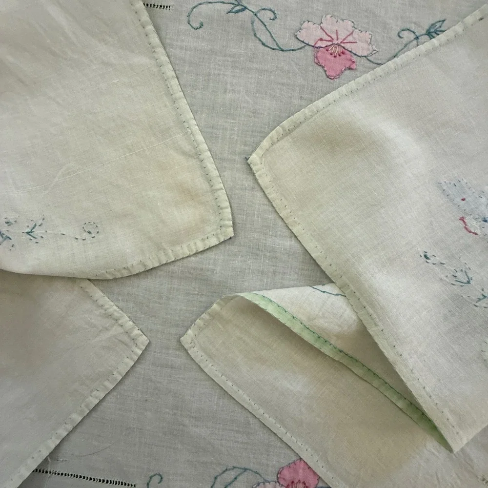 Vintage Hand Embroidered Floral Table Runner and Handkerchief Set Green White